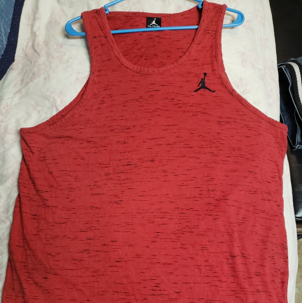 Used XXL mens jordan tank red & black
